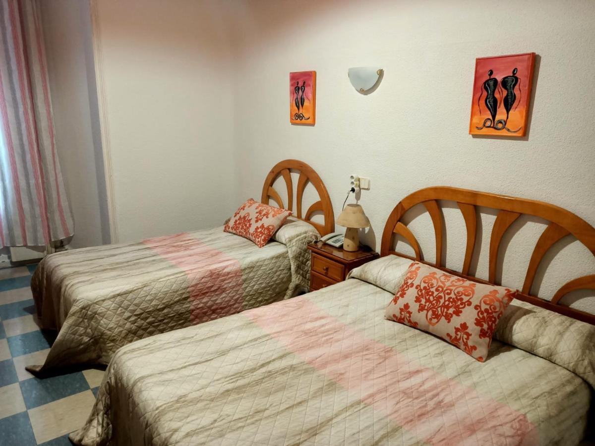 Hostal Continental Madrid Exterior photo